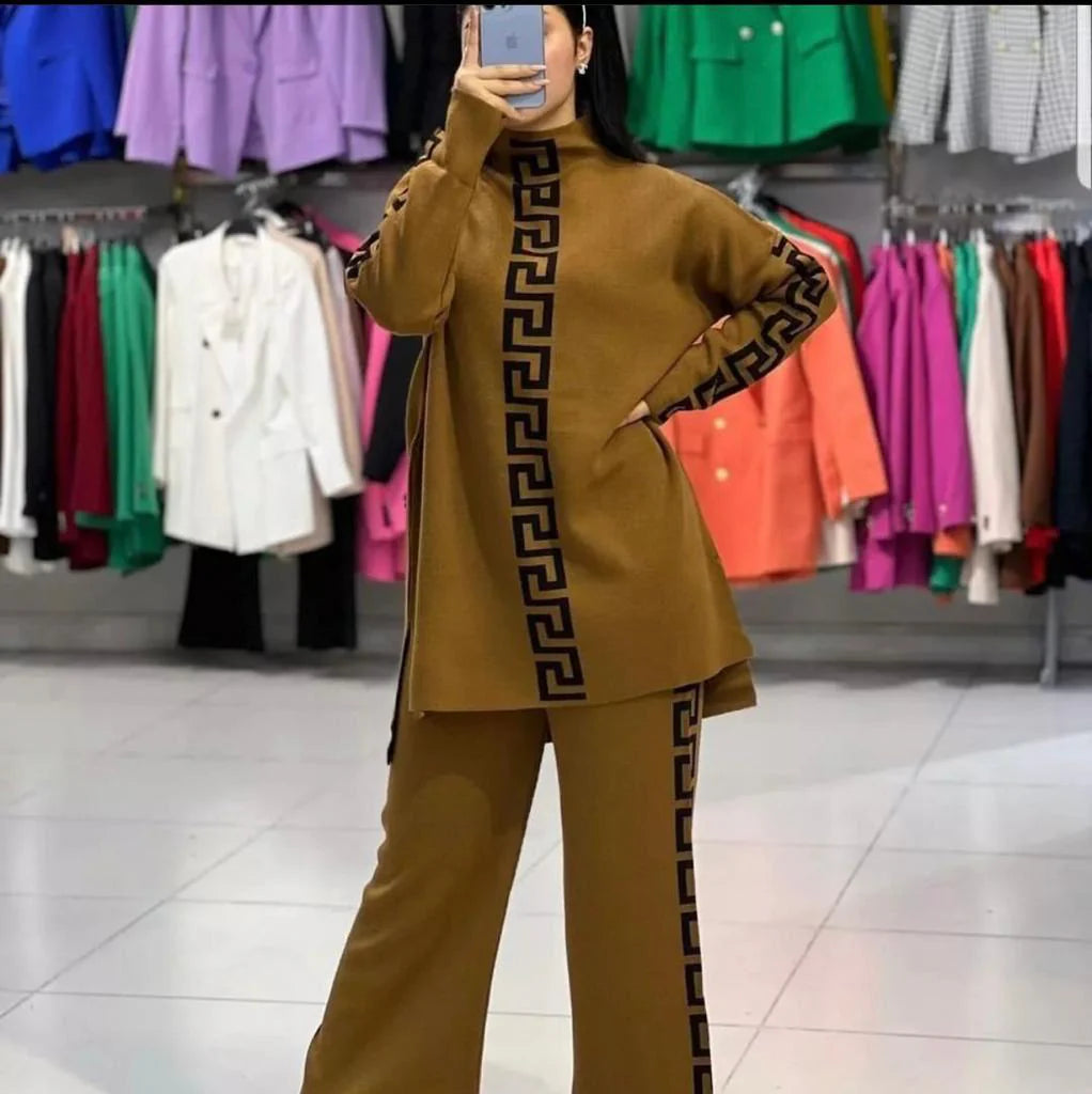 Saimwear 2 Pcs Printed Winter Outfit CH-324