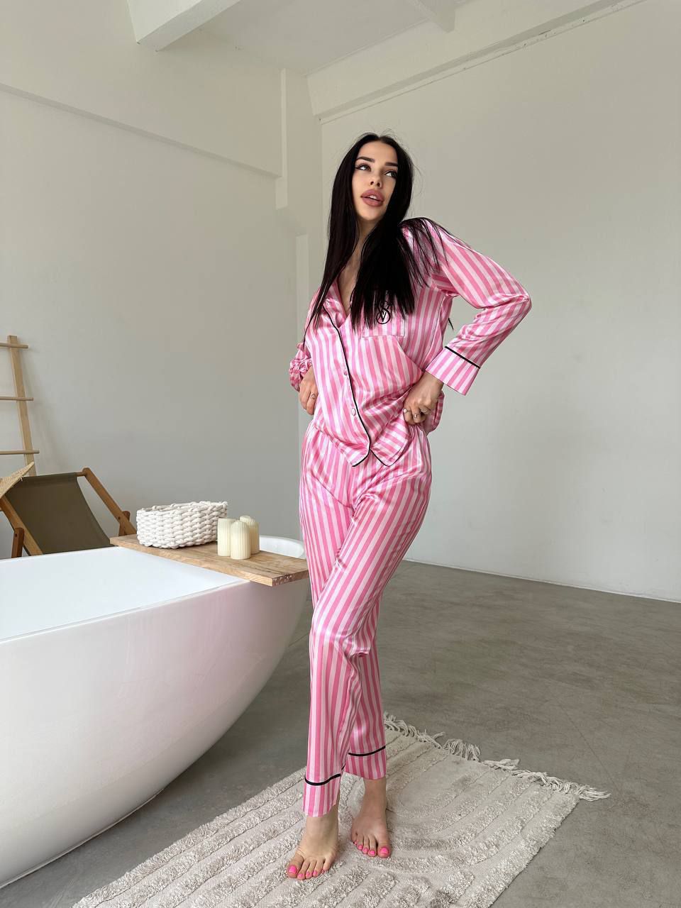 D 5 | Luxury Printed Silk Pajama Set For Women | SAIMWEAR