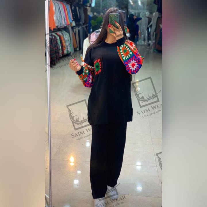 Saimwear 2 Pcs Printed Fleece Co ord Set CH 321
