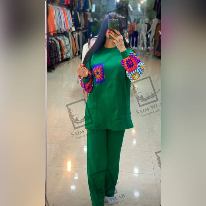 Saimwear 2 Pcs Printed Fleece Co ord Set CH 321