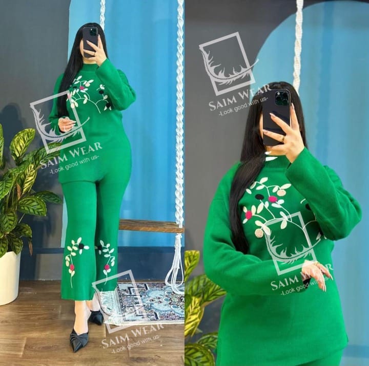 Saimwear 2 Pcs Embroidery Fleece Co ord Set CH 382