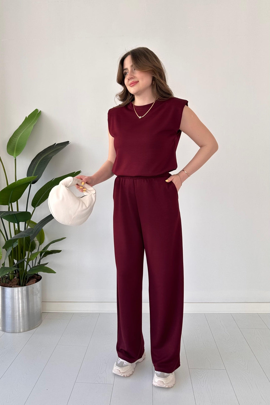 CH 561 Straight Trouser With Sleeveless Top - Saimwear