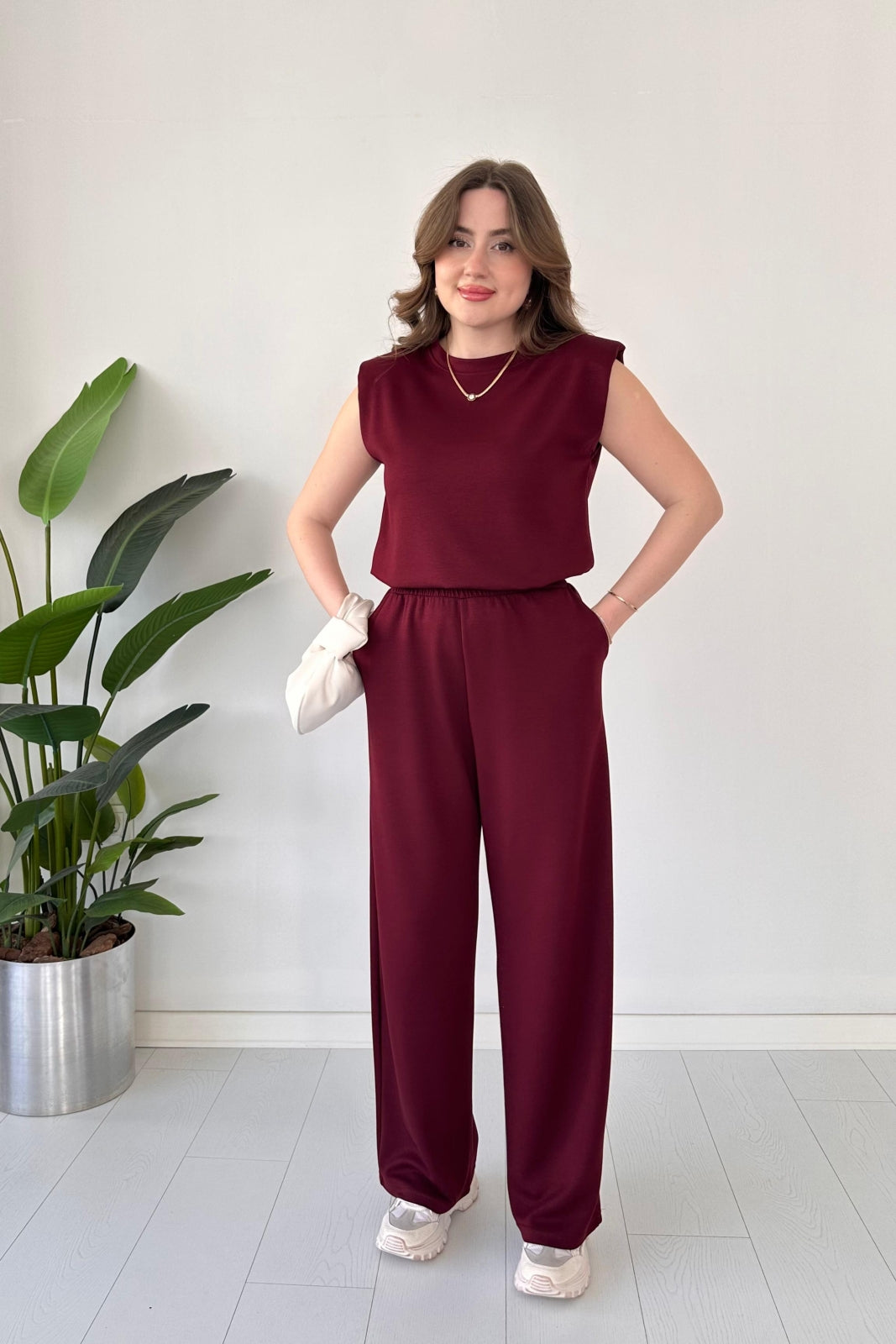 CH 561 Straight Trouser With Sleeveless Top - Saimwear