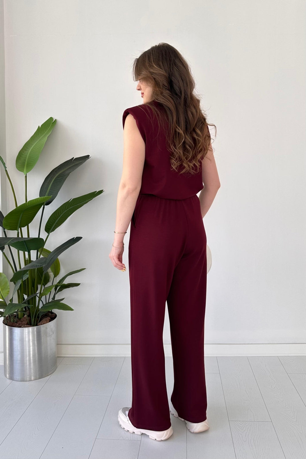 CH 561 Straight Trouser With Sleeveless Top - Saimwear