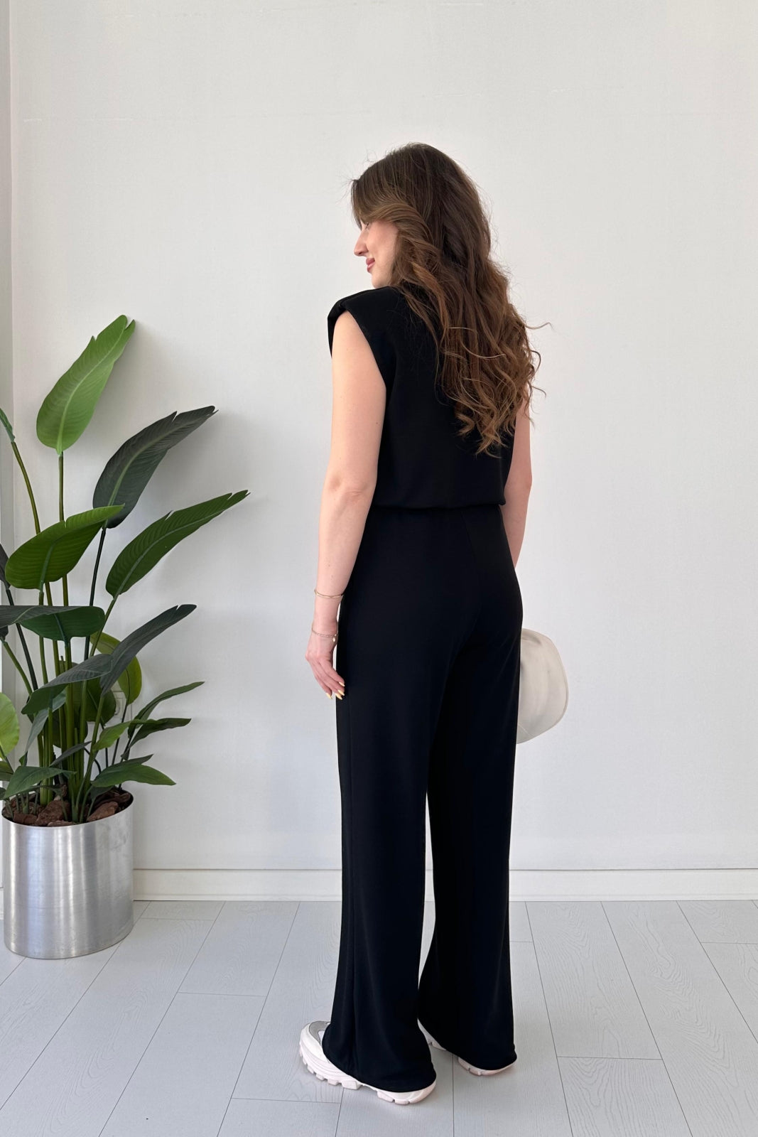 CH 561 Straight Trouser With Sleeveless Top - Saimwear