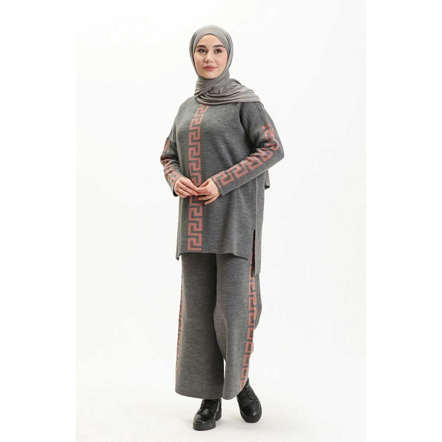 Saimwear 2 Pcs Printed Winter Outfit CH-324 - saimwear