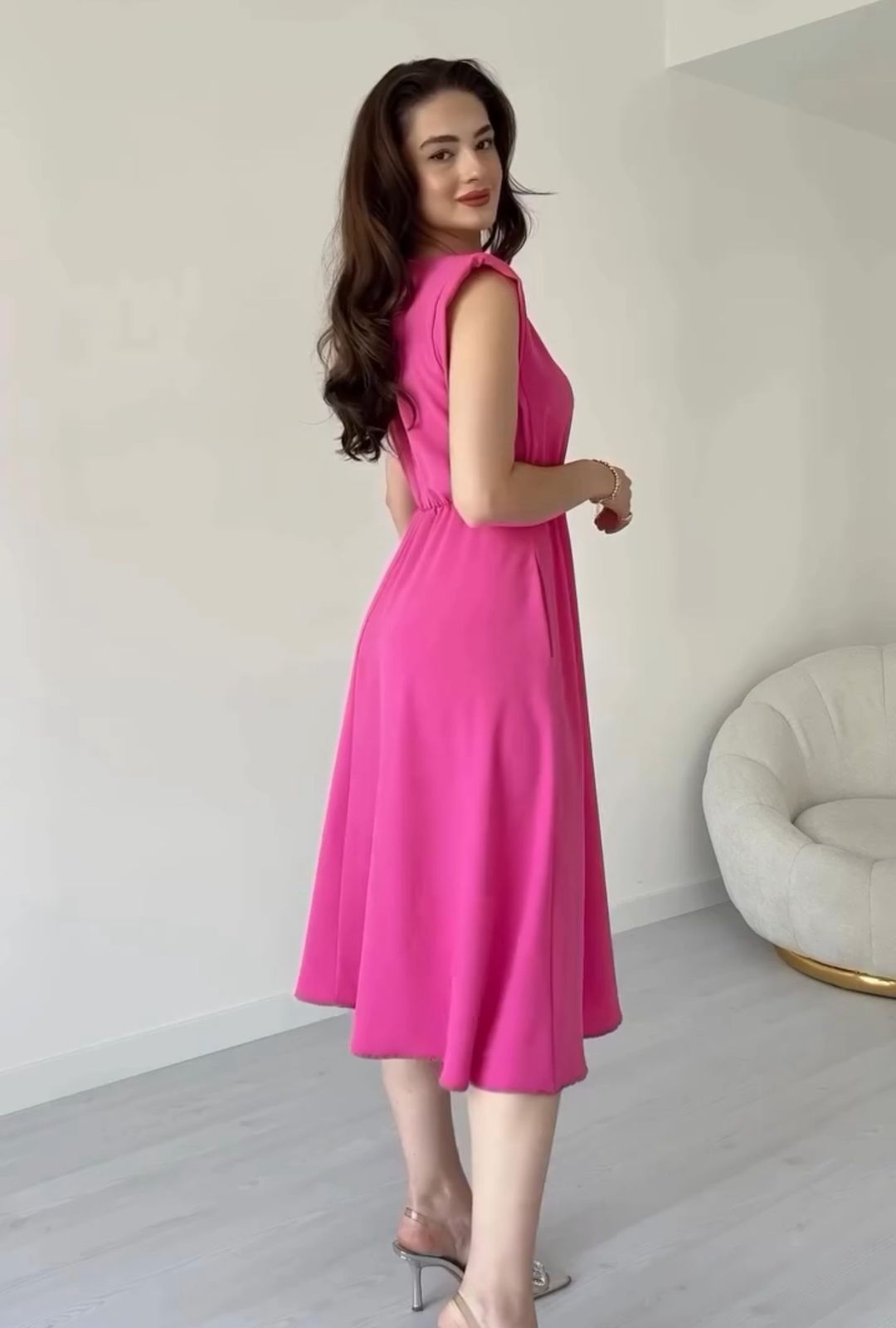 CH 566 Sleeveless Flared Midi Dress | Saimwear
